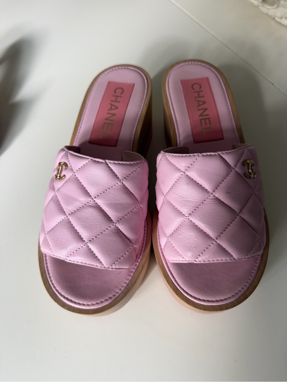 CHANEL Quilted Pink Leather Platform Slide Mules with Gold CC, Worn once - Picture 2 of 7